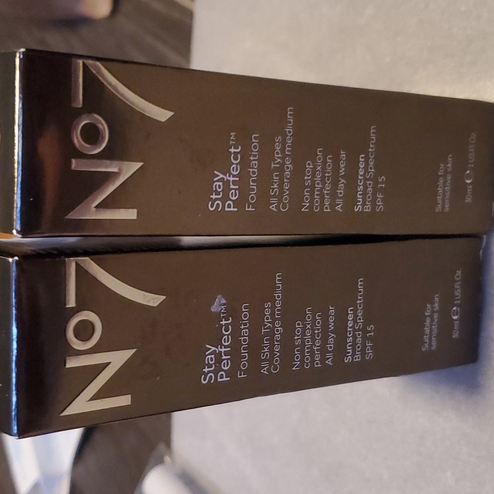 No 7 brand honey stay perfect foundation